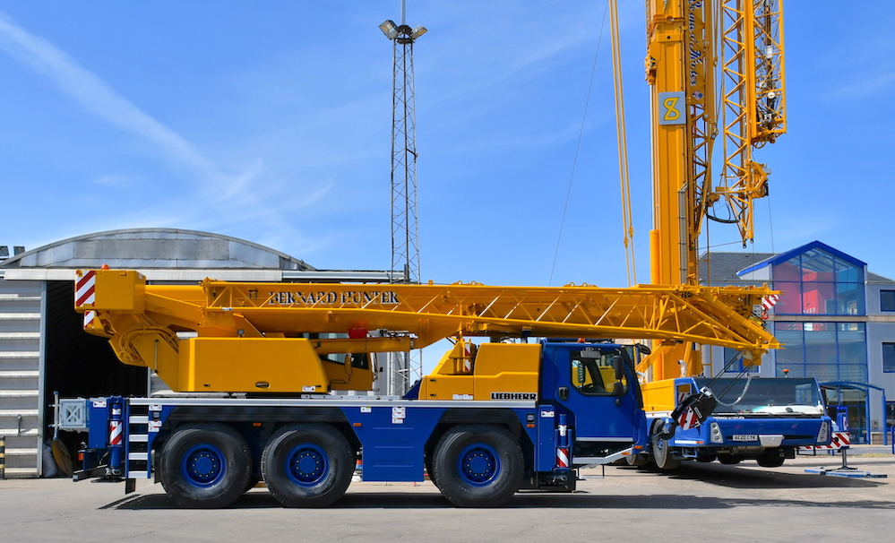 Bernard Hunter Mobile Cranes maintain momentum with three new