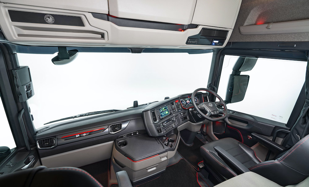 4k - Scania Truck 660S V8 (Next Generation) + Trailer + Interior