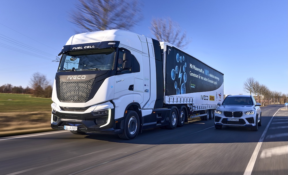 IVECO Delivers Hydrogen-Powered Trucks to BMW in H2Haul Project Showcase